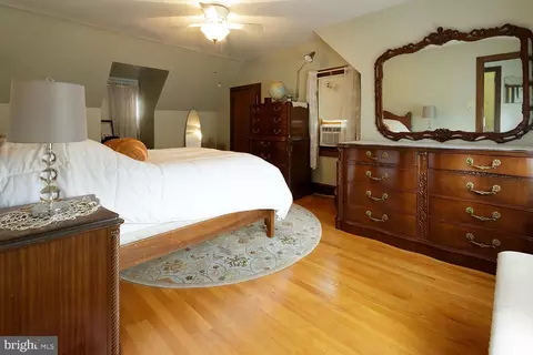 Bedroom - 99 Pine St, Beverly, NJ 08010 photo 1 of 2