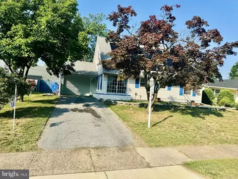 20 Beaverdale Ln, Willingboro, NJ 08046