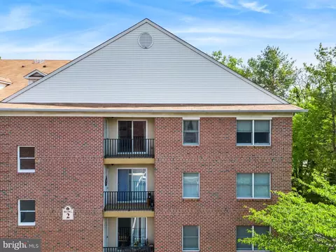 70 E 223 E Park St #2-23, Bordentown, NJ 08505
