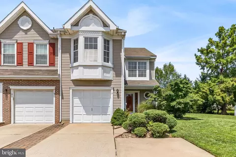 7 Atsion Ct, Mount Laurel, NJ 08054