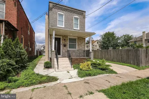 111 Adams St, Riverside, NJ 08075
