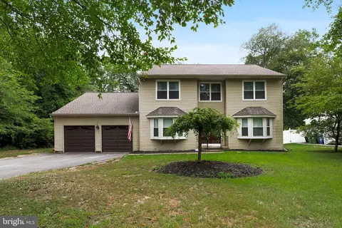 25 Coventry Cir W, Evesham, NJ 08053