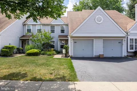 261 Birch Holw, Bordentown, NJ 08505
