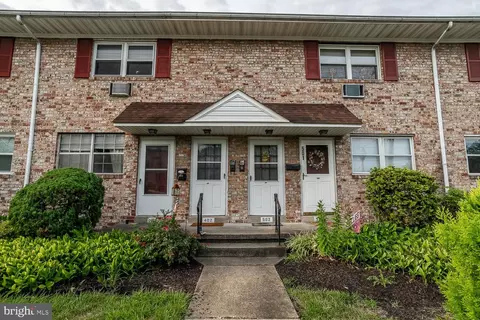 200 W Main St UNIT MAPLE, Maple Shade, NJ 08052