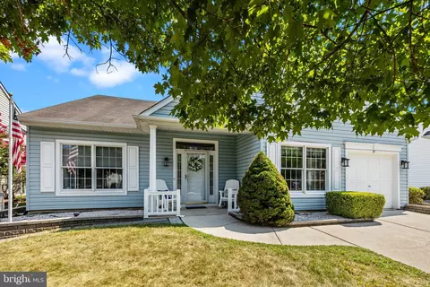 12 Laurel Ridge Ln, Columbus, NJ 08022