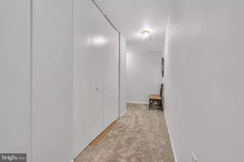 Entry Way - 411 Downing Ct, Westampton, NJ 08060 photo 4 of 6