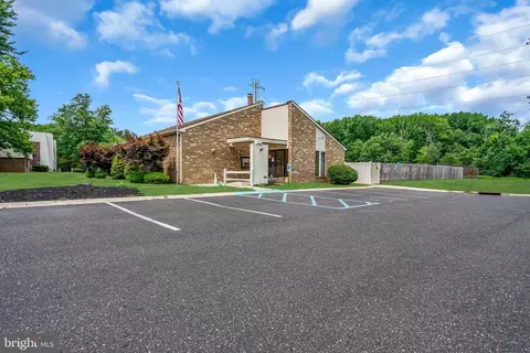 Exterior - 411 Downing Ct, Westampton, NJ 08060 photo 7 of 9