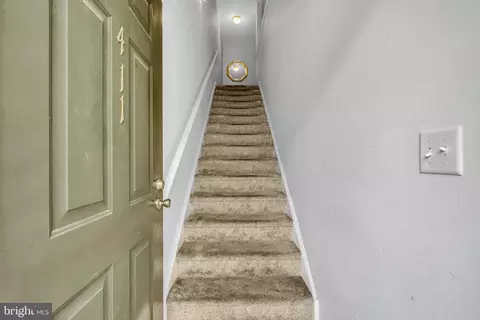 Entry Way - 411 Downing Ct, Westampton, NJ 08060 photo 1 of 6