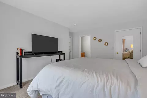 Bedroom - 411 Downing Ct, Westampton, NJ 08060 photo 3 of 5