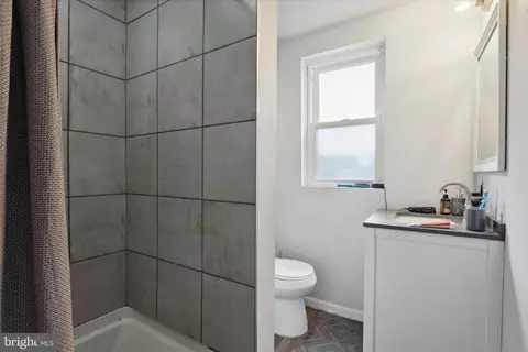 Bath - 112 Delaware Ave, Riverside, NJ 08075 photo 2 of 2