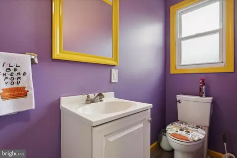 Bath - 112 Delaware Ave, Riverside, NJ 08075 photo 1 of 2