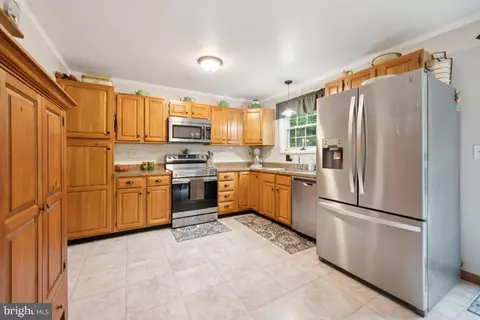 Kitchen - 60 Summit Dr, Tabernacle, NJ 08088 photo 1 of 2