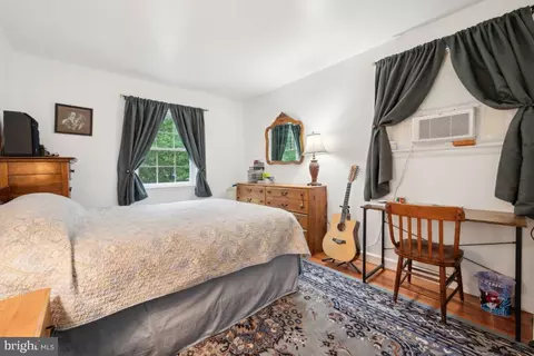 Bedroom - 60 Summit Dr, Tabernacle, NJ 08088 photo 2 of 2