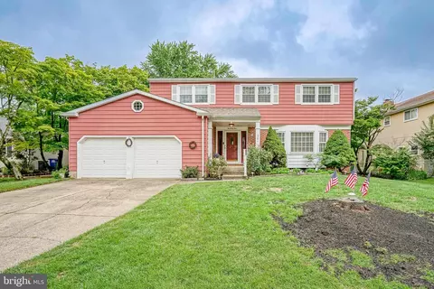 261 St Clair Dr, Mount Laurel, NJ 08054