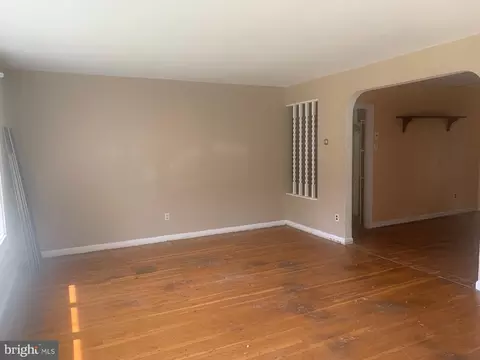 630 Cramer Ave, Beverly, NJ 08010 photo 3