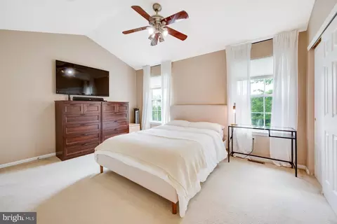 Bedroom - 6303 Riverfront Dr, Palmyra, NJ 08065 photo 1 of 3