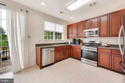 Kitchen - 6303 Riverfront Dr, Palmyra, NJ 08065 photo 2 of 4