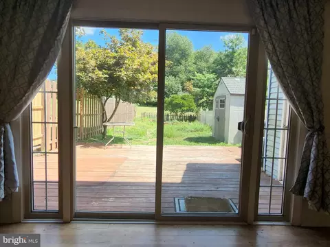 6005 Redhaven Dr, Evesham, NJ 08053