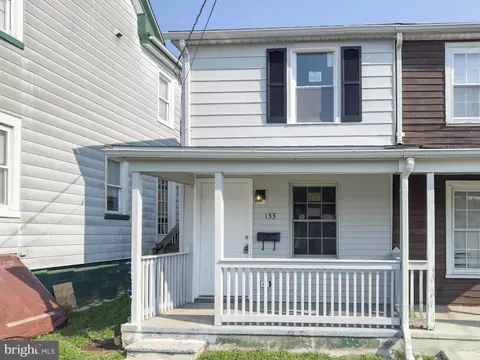 133 Washington St, Mount Holly, NJ 08060