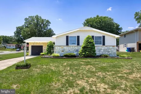 110 Leeds Ter, Mount Laurel, NJ 08054