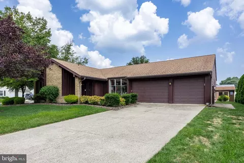 59 Boothby Dr, Mount Laurel, NJ 08054
