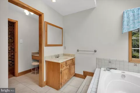 Bath - 3 Eagles Mere Ln, Tabernacle, NJ 08088 photo 6 of 7