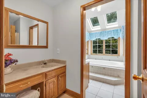 Bath - 3 Eagles Mere Ln, Tabernacle, NJ 08088 photo 5 of 7