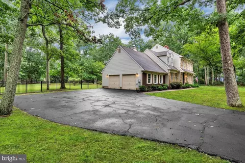 Exterior - 3 Eagles Mere Ln, Tabernacle, NJ 08088 photo 8 of 15