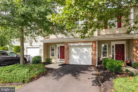 204 Helen Dr, Cinnaminson, NJ 08077