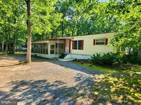 4 Oakview Dr # A, Shamong, NJ 08088