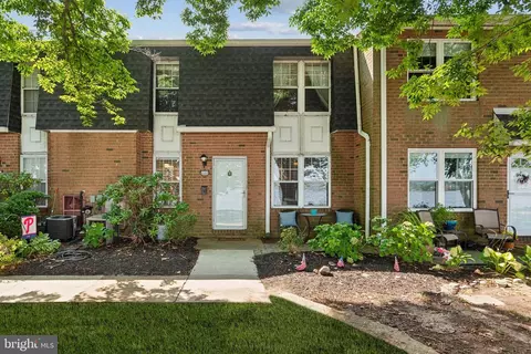 2088 Harbour Dr, Palmyra, NJ 08065