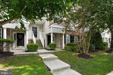 1820 Nathan Dr, Cinnaminson, NJ 08077