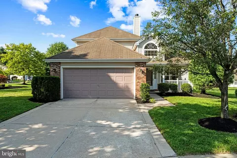 143 Peppergrass Dr, Mount Laurel, NJ 08054