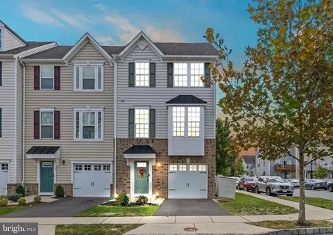 32 Ella Ln, Eastampton, NJ 08060