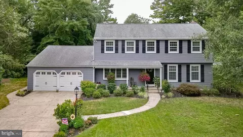 118 Pine Valley Dr, Medford, NJ 08055