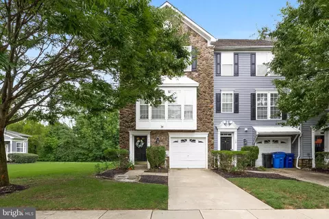 13 Falcon Ln, Delanco, NJ 08075