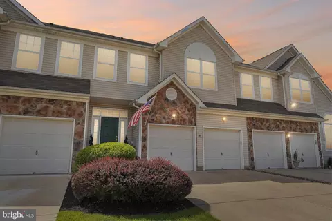 18 Saint Andrews Ct, Westampton, NJ 08060