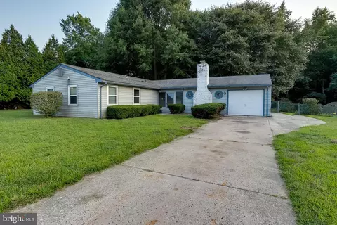 407 White Pine Ct, Pemberton, NJ 08068