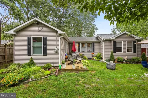 209 New York Ave, Hainesport, NJ 08036