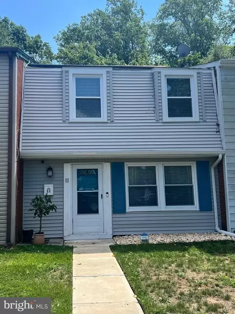 11 Ruscombe Ct, Willingboro, NJ 08046