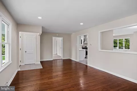 Living - 705 Devon Rd, Moorestown, NJ 08057 photo 4 of 4
