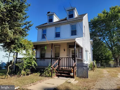 5 S Hunterdon Ave, Hainesport, NJ 08036