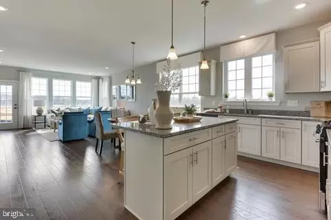 11 Bridge Blvd, Eastampton, NJ 08060