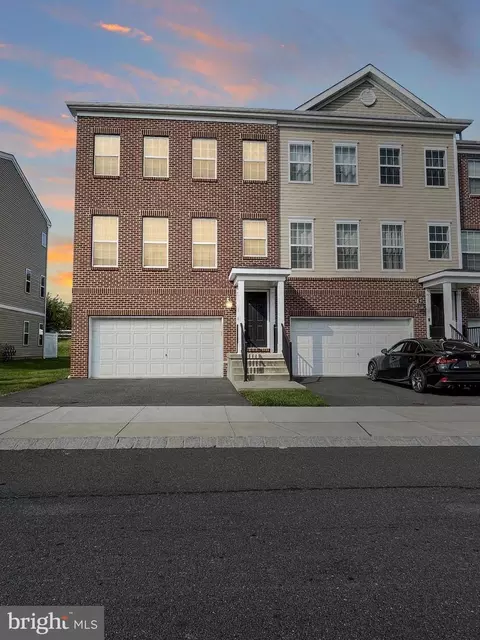 18 Kramer Ct, Florence, NJ 08518