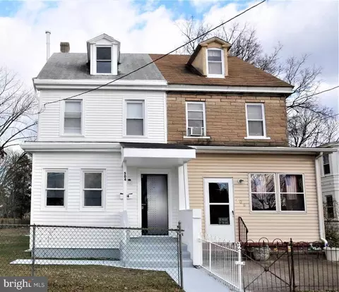 504 Bridge St, Beverly, NJ 08010