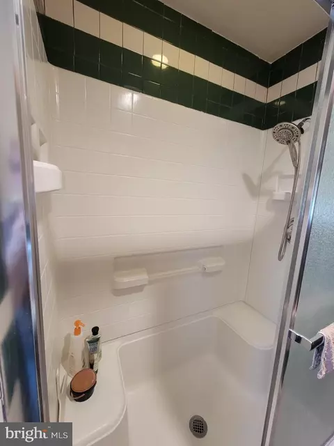 135 S Pine Ave, Maple Shade, NJ 08052 photo 24