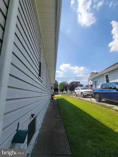 135 S Pine Ave, Maple Shade, NJ 08052 photo 12