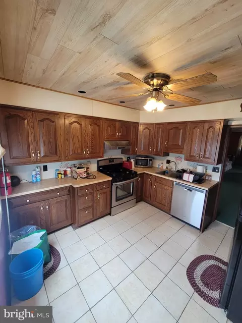 135 S Pine Ave, Maple Shade, NJ 08052 photo 17
