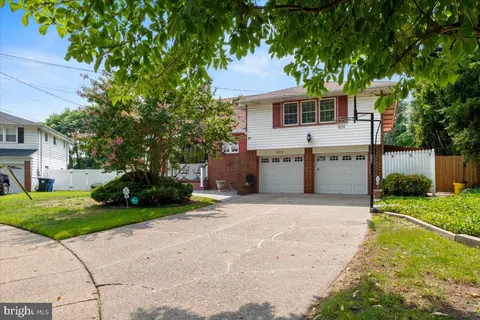 600 Hilltop Rd, Cinnaminson, NJ 08077