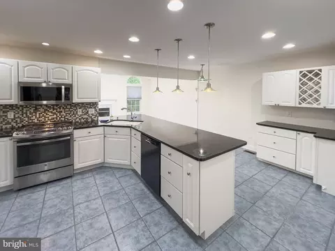 2 Langcliffe Ct, Mount Laurel, NJ 08054 photo 11